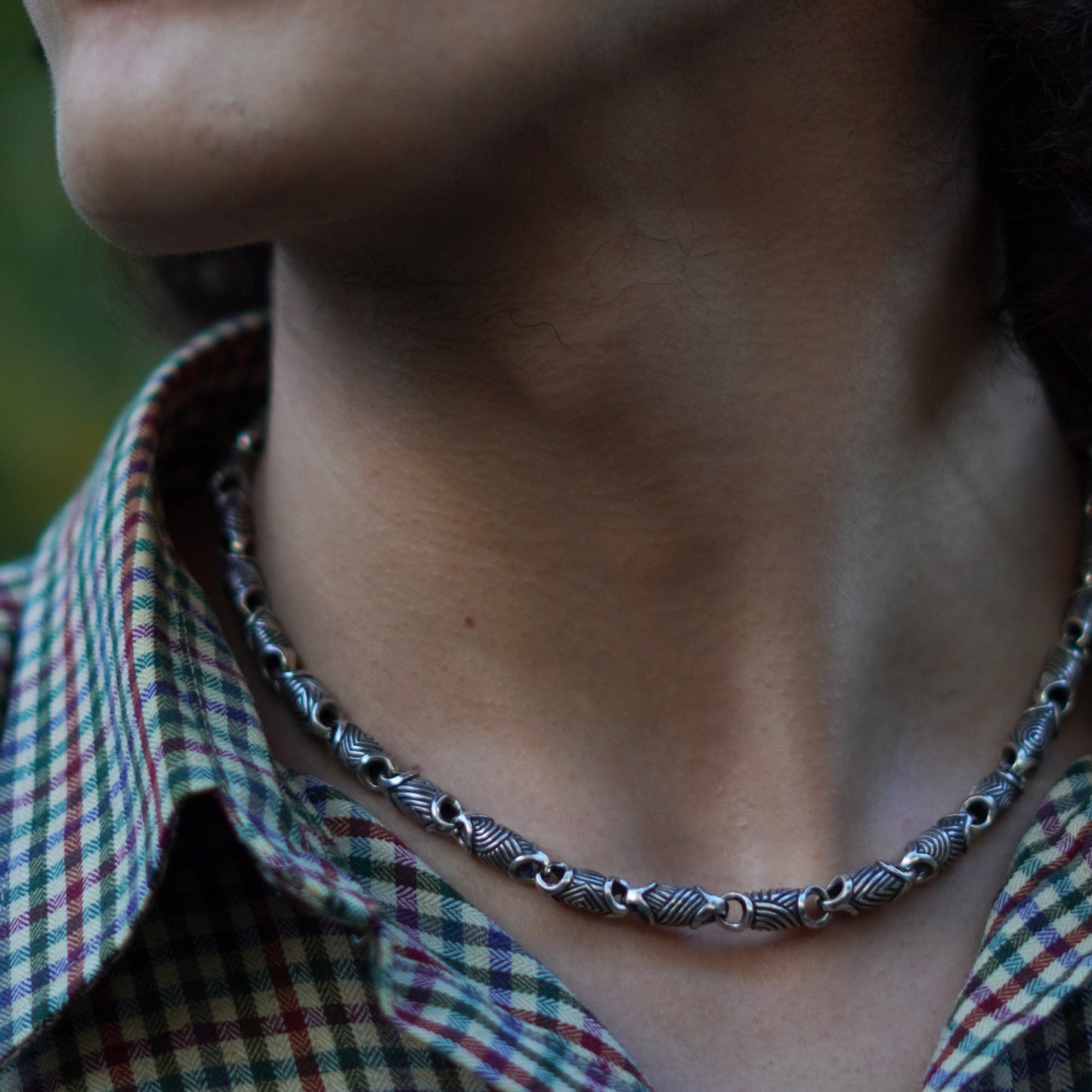 Scroll link necklace
