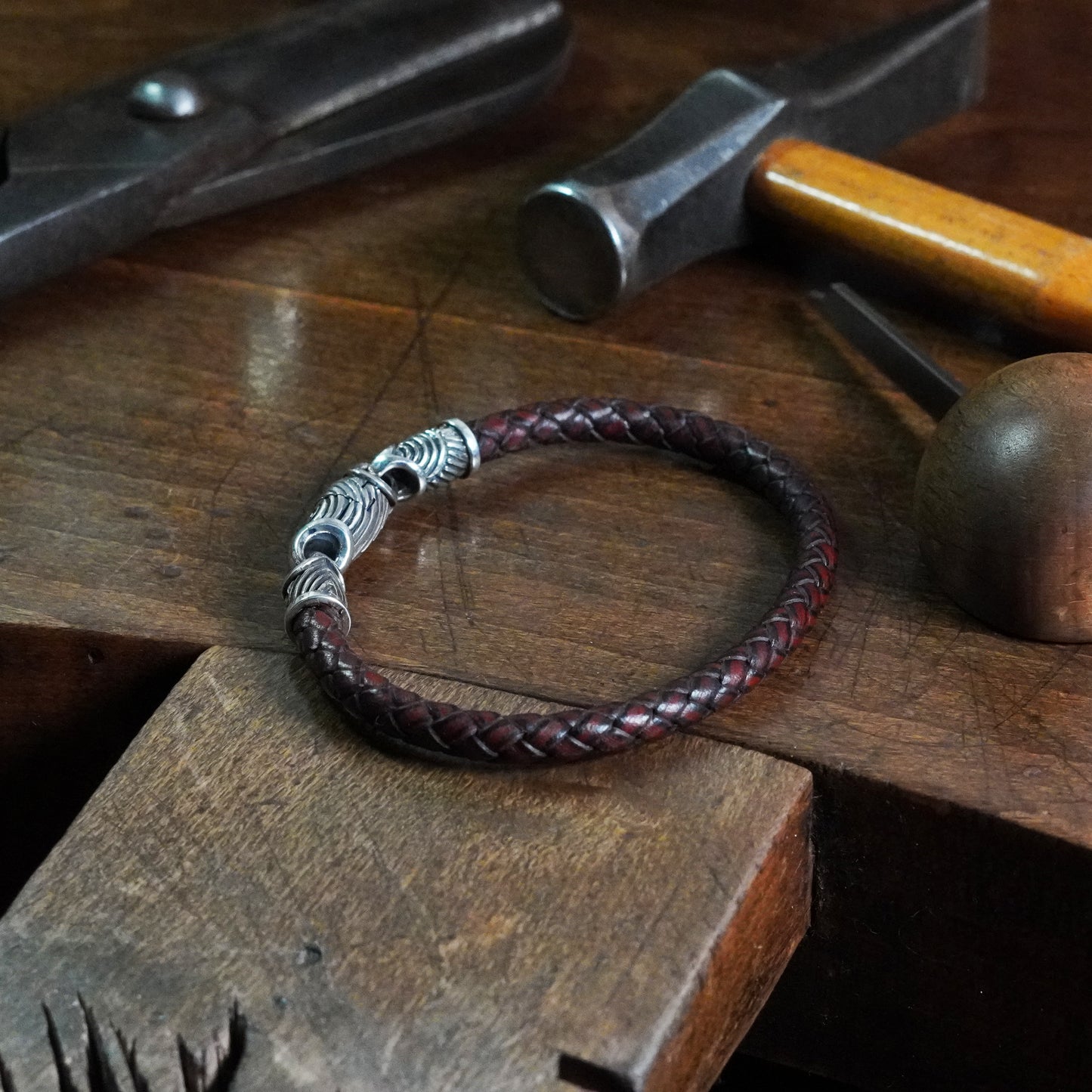 Spartan - Scroll link bracelet with leather braid