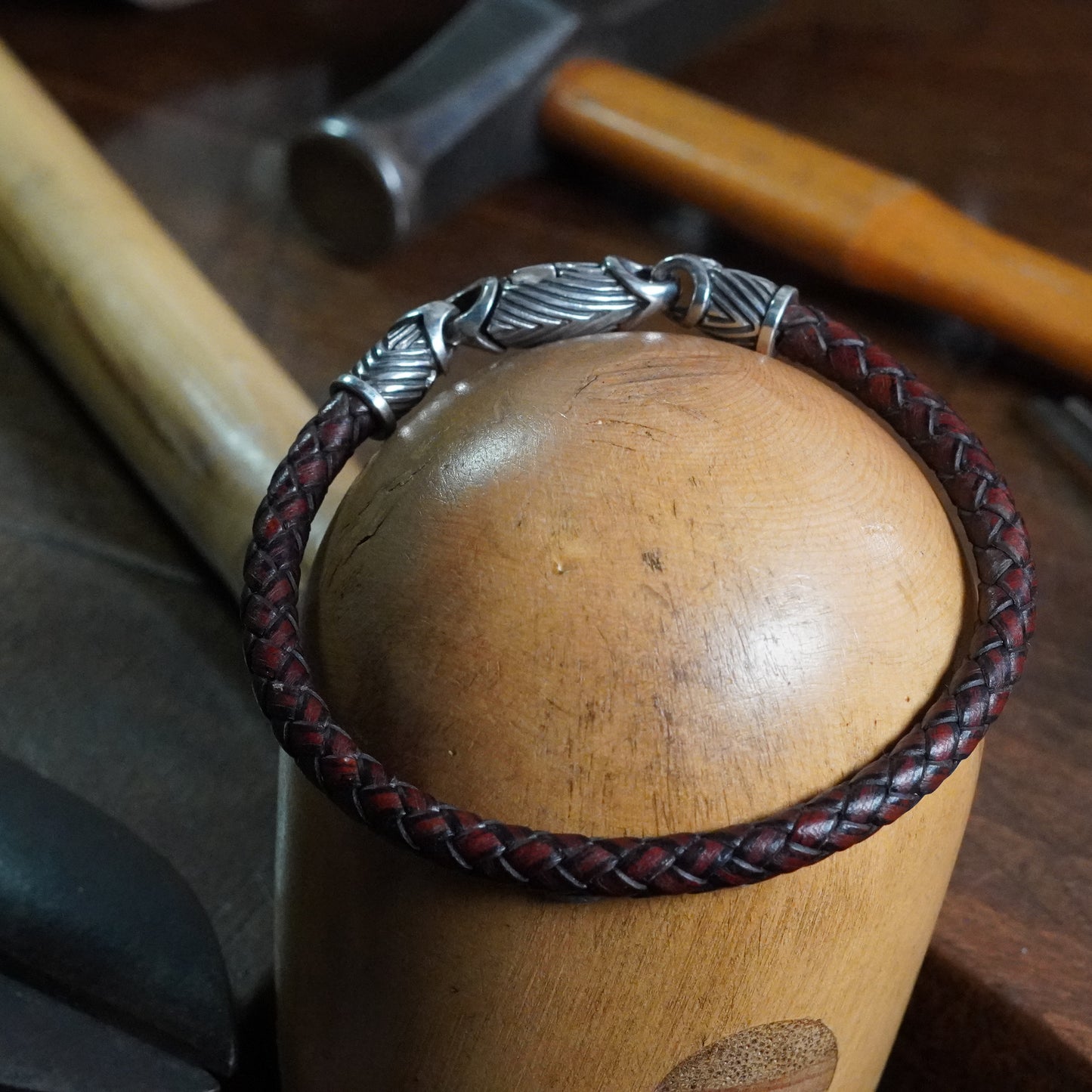 Spartan - Scroll link bracelet with leather braid