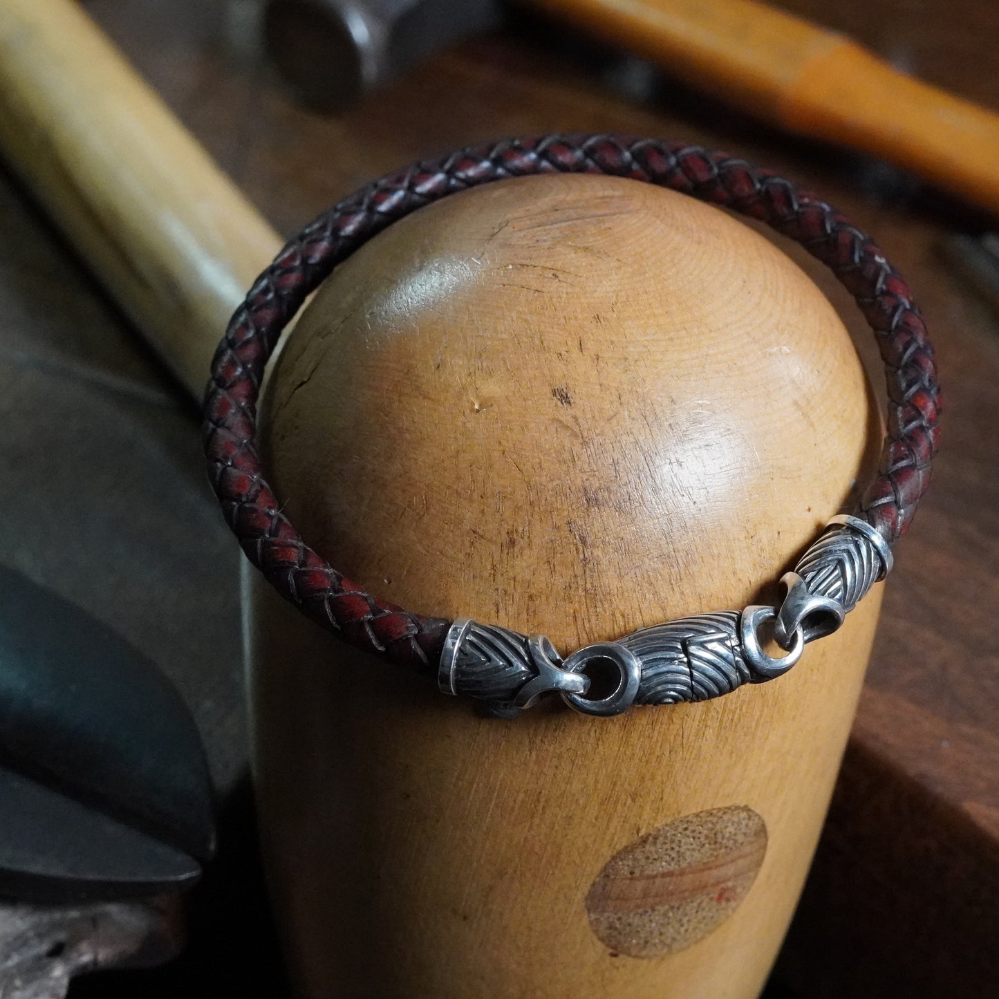 Spartan - Scroll link bracelet with leather braid