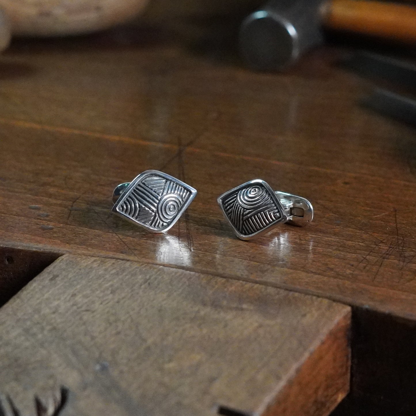 Rexeth - Shield Cufflinks