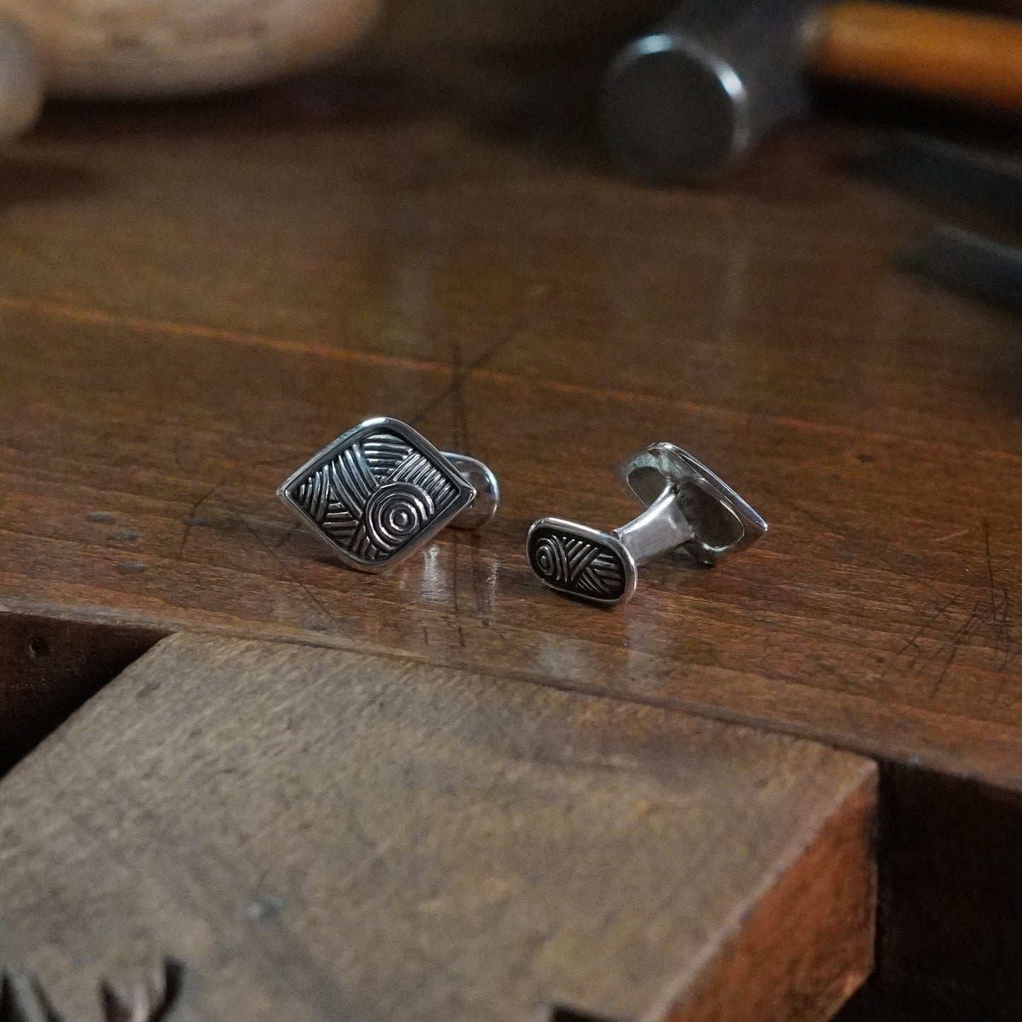 Rexeth - Shield Cufflinks