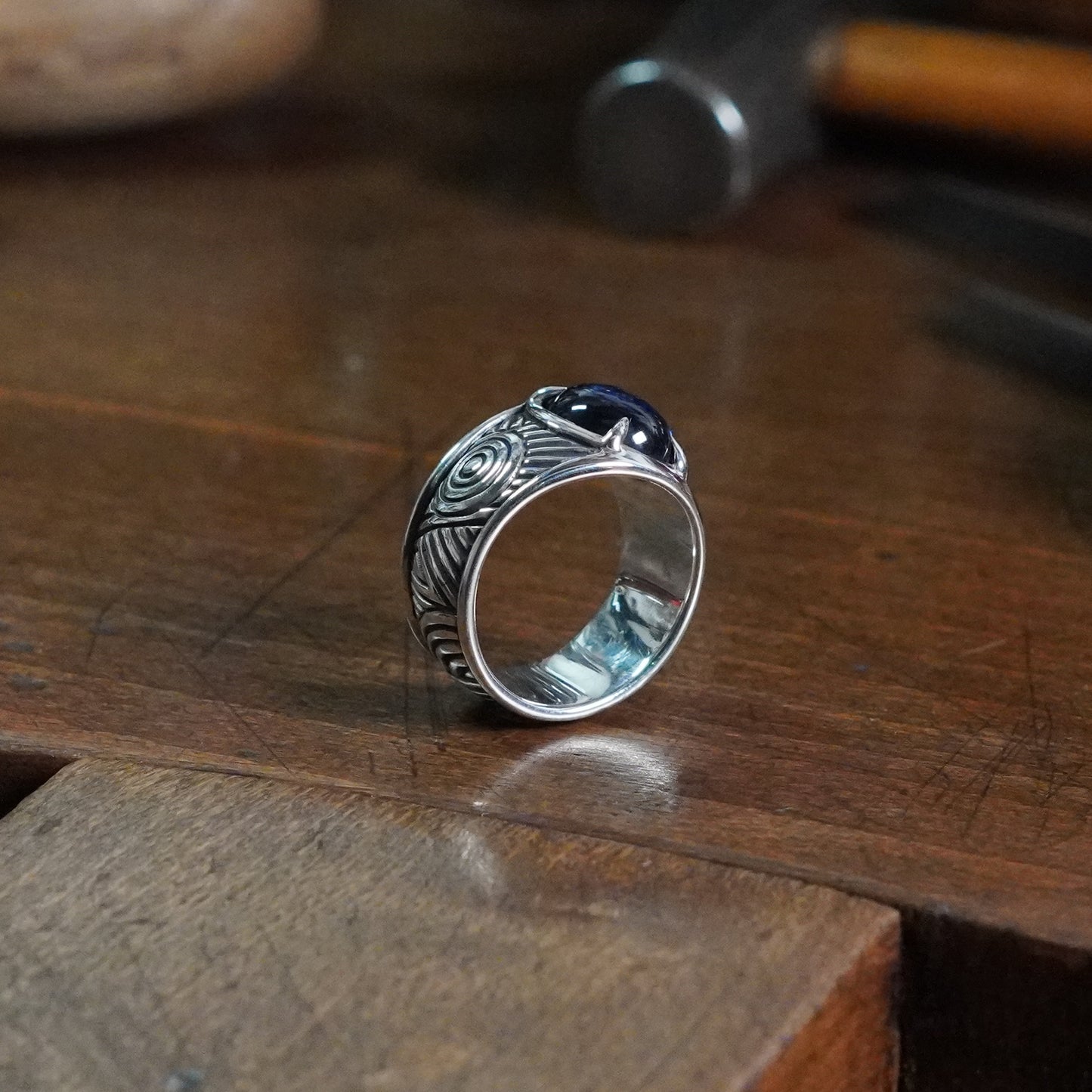 Craven Ring - set with sapphire