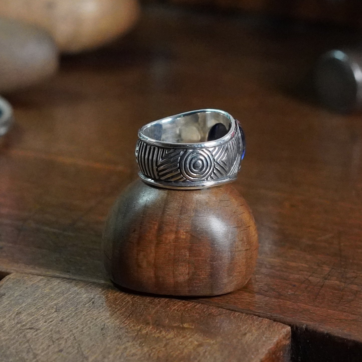 Craven Ring - set with sapphire