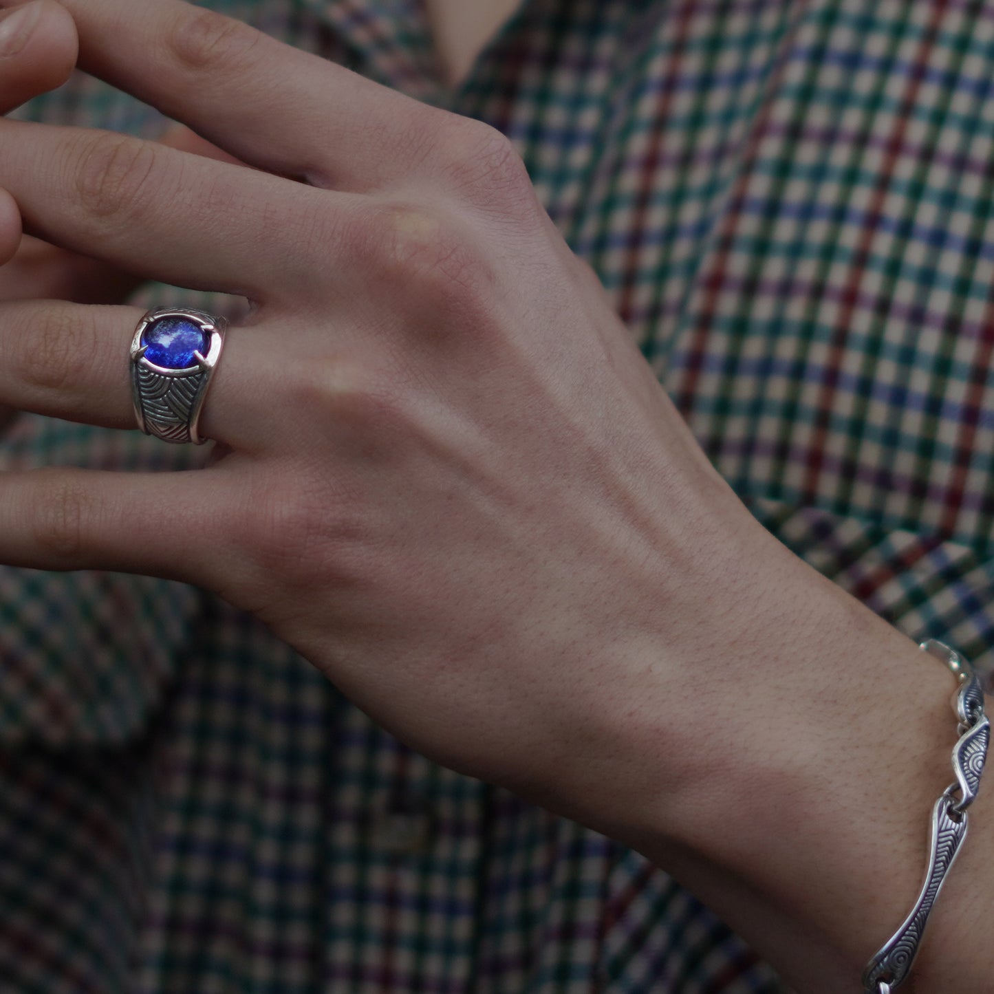 Craven Ring - set with sapphire