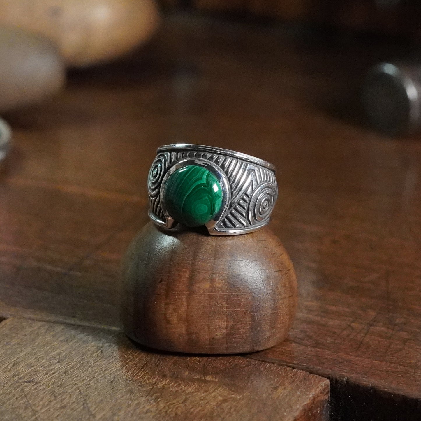 Aurora Ring - set with Malachite