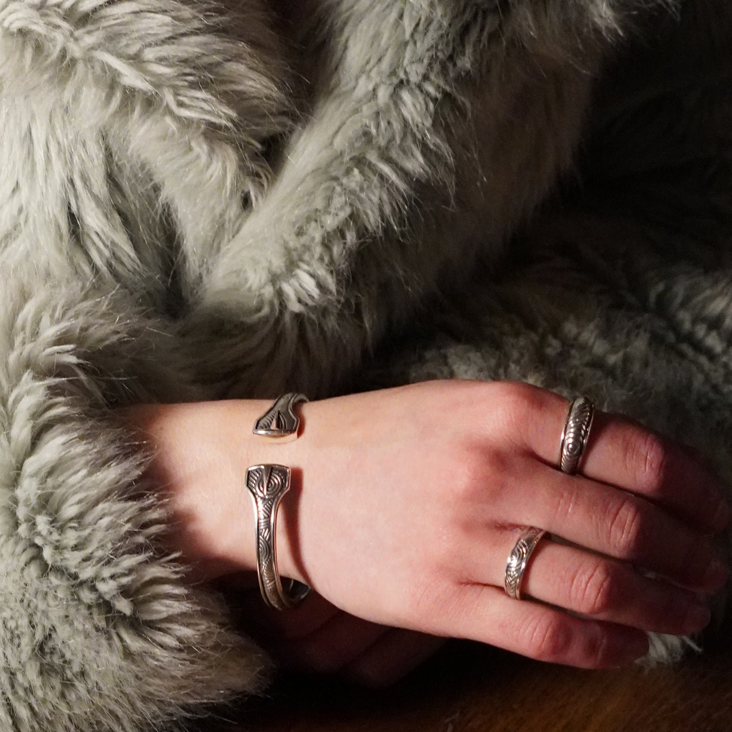 Mjollnir - Hammer head cuff