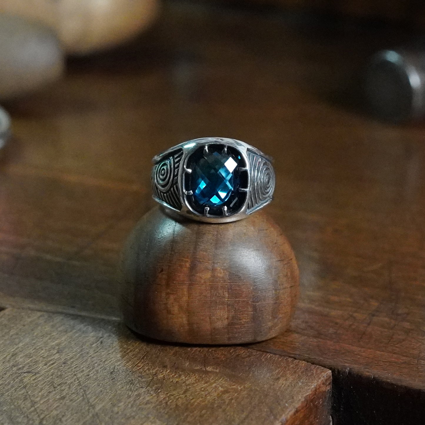 Mobeus Ring - set with Blue Topaz