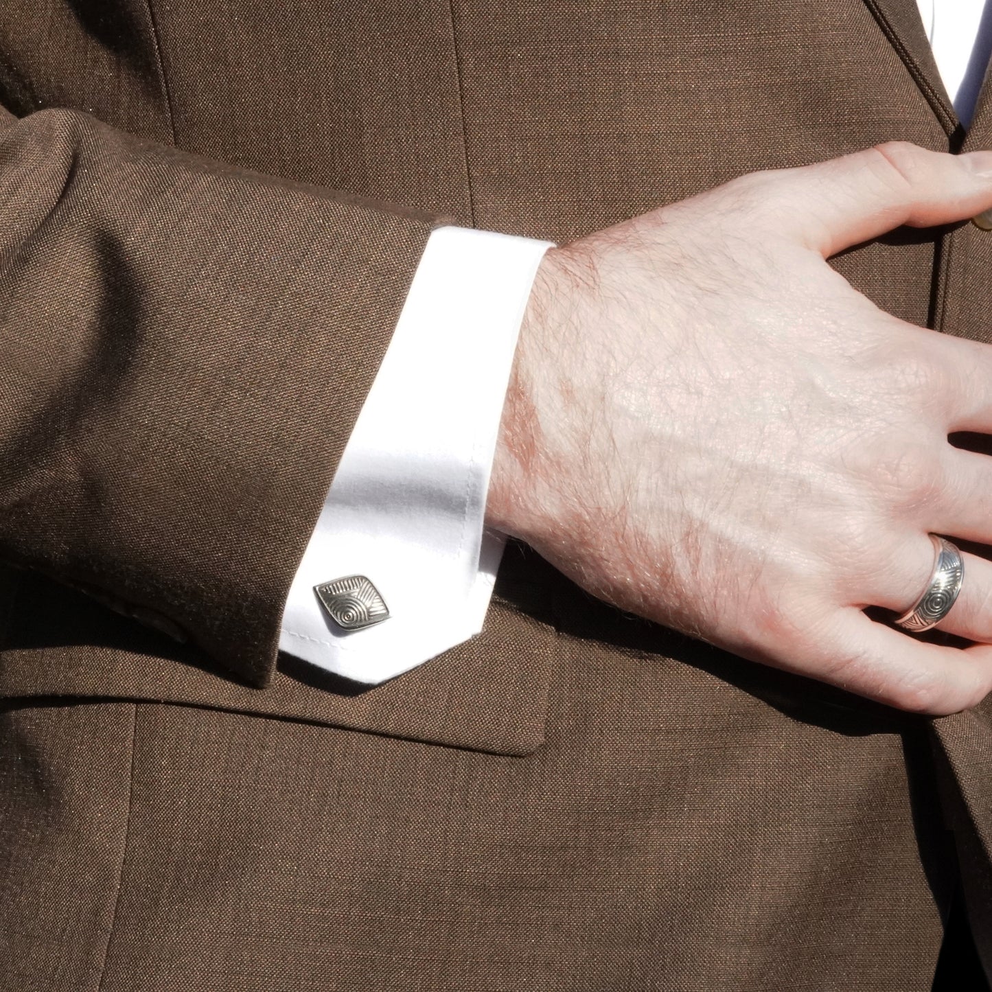 Rexeth - Shield Cufflinks